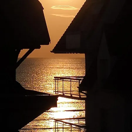 Chic Attic, Cote D'opale *